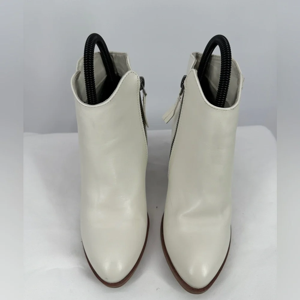 MIA | Women’s 5 Barby Cream Faux Leather Ankle Boots